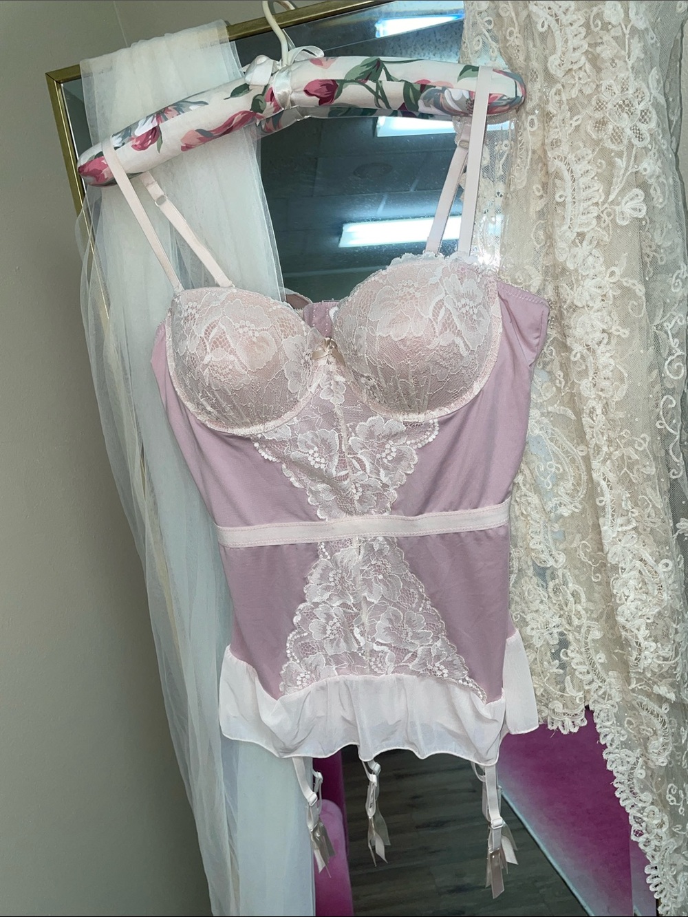 VINTAGE BUSTIER LINGERIE